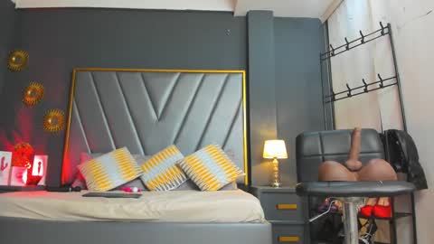 LAUREN My schedule 1400 - 2200 GMT -5 online show from March 2025 11:03:02 PM