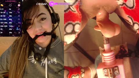 Snapshot of lauriss_ chatting on December 2024 12:13:02 PM lauriss_ online show from December 2024 12:13:02 PM