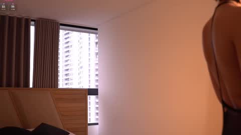 Snapshot of laurita_4 chatting on October 2025 01:18:01 PM laurita_4 online show from October 2025 01:18:01 PM