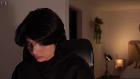 Snapshot of laurita_4 chatting on February 2026 01:25:01 PM laurita_4 online show from February 2026 01:25:01 PM