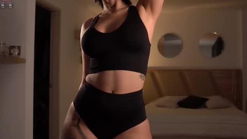 Snapshot of laurita_4 chatting on February 2026 01:15:02 PM laurita_4 online show from February 2026 01:15:02 PM