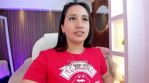 Snapshot of lauroberts chatting on March 2025 07:37:02 AM Lau Roberts online show from March 2025 07:37:02 AM