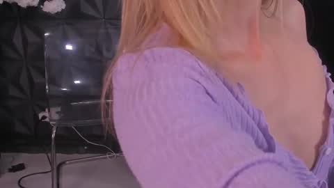 laurin online show from June 2026 08:42:01 PM