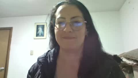 Laury  online show from April 2026 03:22:01 AM