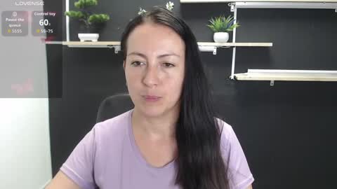 Laury  online show from June 2026 08:00:01 PM