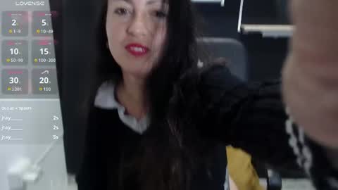 Laury  online show from July 2026 06:10:01 PM