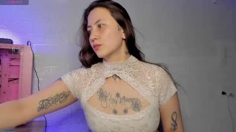 Snapshot of lauryn_muller_ chatting on July 2026 07:04:02 AM Lau online show from July 2026 07:04:02 AM