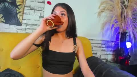 Laury and Narem online show from April 2026 04:41:01 AM