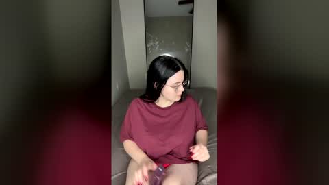 lauvlylu online show from March 2026 04:53:02 AM