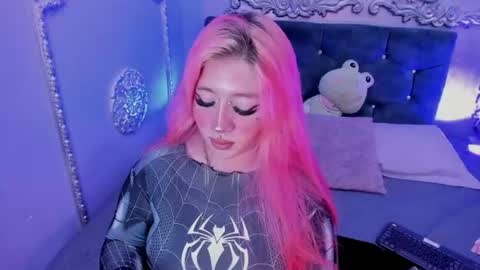 lavagrirl online show from July 2026 03:35:01 AM