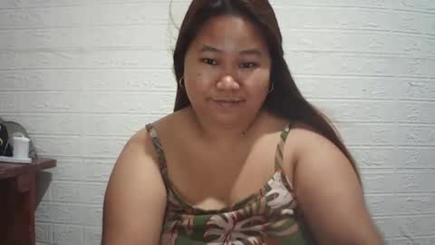 lavalyn214 online show from May 2026 04:48:02 PM