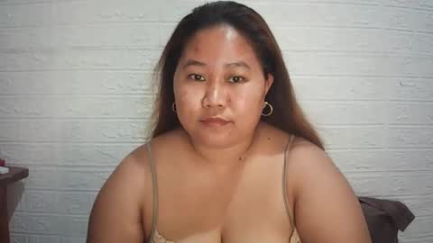 lavalyn214 online show from May 2026 02:35:01 PM