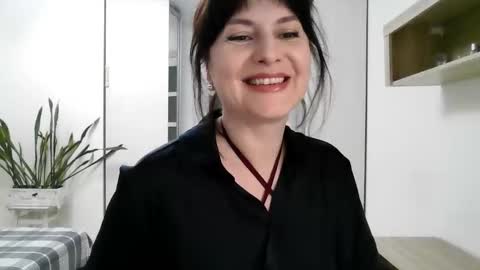 Diana  online show from September 2025 07:49:01 PM