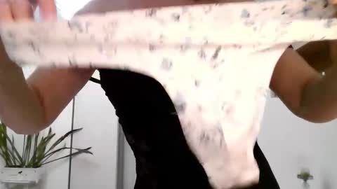 Diana  online show from February 2026 08:16:01 PM