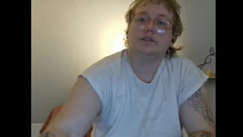 Lavender Lyonne online show from September 2025 06:08:02 PM