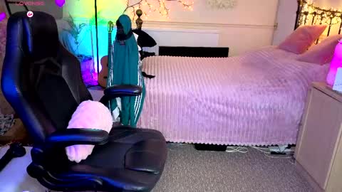 Lavenderrzz online show from May 2026 03:16:02 PM