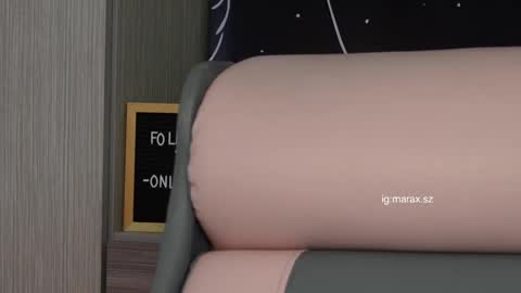 Mara online show from February 2025 08:22:02 PM