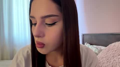 Leyla online show from July 2026 02:43:01 PM