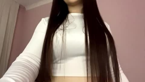 Leyla online show from July 2026 06:20:01 PM