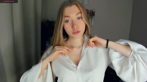 Snapshot of laviniahoutz chatting on June 2026 11:27:02 PM Jane online show from June 2026 11:27:02 PM