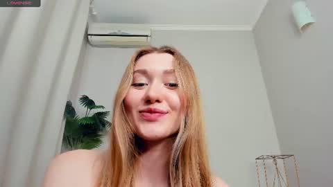 Snapshot of laviniahoutz chatting on July 2026 04:19:01 AM Jane online show from July 2026 04:19:01 AM