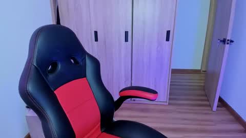 laylaah online show from October 2025 12:33:01 AM