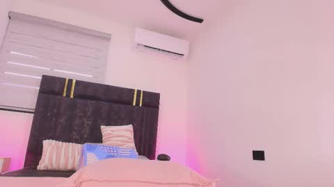 Lay Madison  online show from December 2025 07:29:02 PM