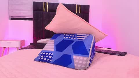 Lay Madison  online show from April 2026 07:41:01 PM