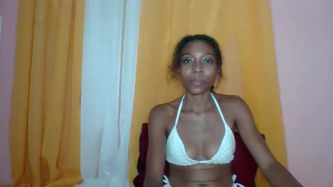 Snapshot of layannek chatting on May 2026 05:42:04 PM layannek online show from May 2026 05:42:04 PM