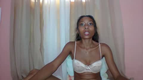 Snapshot of layannek chatting on May 2026 05:04:02 AM layannek online show from May 2026 05:04:02 AM