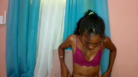 layannek online show from June 2026 05:37:01 AM