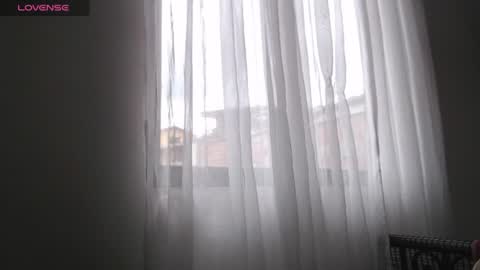 Layla online show from July 2026 08:37:01 PM