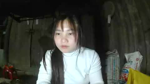 layla_999 online show from February 2026 12:15:02 PM