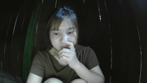 layla_999 online show from May 2026 11:17:01 AM