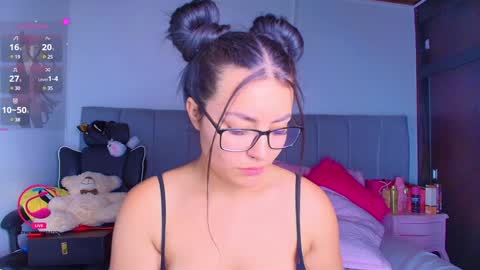 Snapshot of layla_nicols chatting on January 2025 05:27:01 PM Layla online show from January 2025 05:27:01 PM