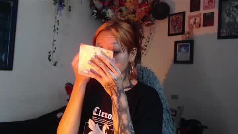 Snapshot of layla_quinn chatting on June 2026 12:31:02 PM layla_quinn online show from June 2026 12:31:02 PM