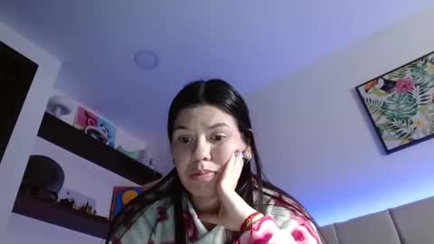 Lia and Rachel online show from December 2025 07:43:01 PM