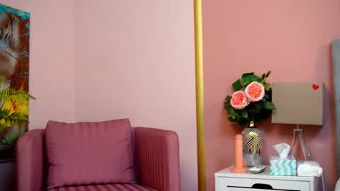 LaylaaDiamond online show from October 2025 04:58:01 AM