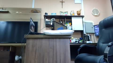 kelly online show from September 2025 08:35:01 PM