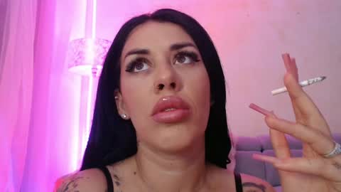 laylacruz online show from May 2026 05:05:02 AM