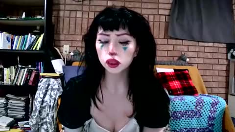 Snapshot of laylakills chatting on January 2025 06:06:02 AM Layla Kills online show from January 2025 06:06:02 AM