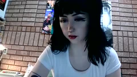 Snapshot of laylakills chatting on February 2025 04:57:02 AM Layla Kills online show from February 2025 04:57:02 AM