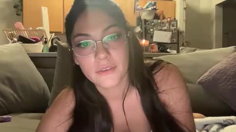 Layla online show from May 2026 06:07:01 AM
