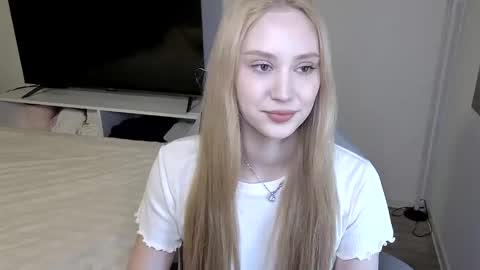 LaylaPretty001 online show from March 2026 07:37:02 AM