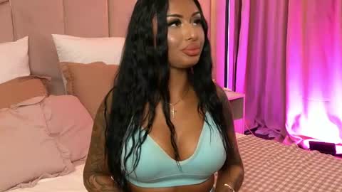 Layla online show from July 2026 10:39:01 AM