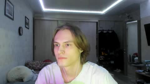Vladi online show from April 2026 10:59:01 PM