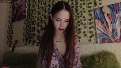 Snapshot of lazyalisa chatting on January 2026 01:57:02 PM Alisa online show from January 2026 01:57:02 PM