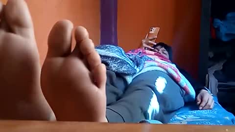 lazyebone online show from January 2026 06:46:02 PM