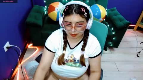 Snapshot of lcherryblossoml chatting on September 2025 05:15:02 PM lcherryblossoml online show from September 2025 05:15:02 PM