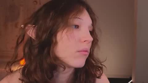 Lea online show from November 2025 04:40:02 PM